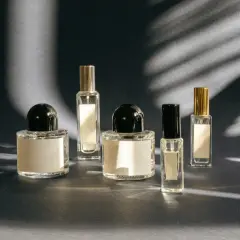 Jak przewozić perfumy w bagażu podręcznym? Uniknij konfiskaty!
