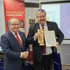 Linia 945 (dawniej 845): Rozkład, trasa, bilety Wrocław-Czernica
