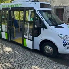 Nowy, elektryczny bus Automet ułatwia morskie oko transport. Przyjazny dla środowiska i dostępny dla wszystkich.