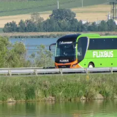 Flixbus z lotniska BER? Zapomnij o Schönefeld! Dokładna lokalizacja