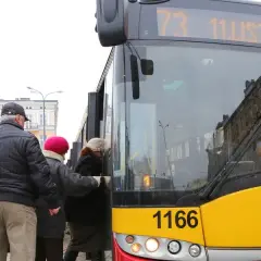 Rozkład jazdy ZDiT Łódź: Sprawdź autobusy i tramwaje na żywo!