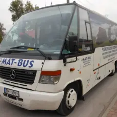Mat Bus: Skąd odjeżdża? Znajdź swój przystanek bezbłędnie!