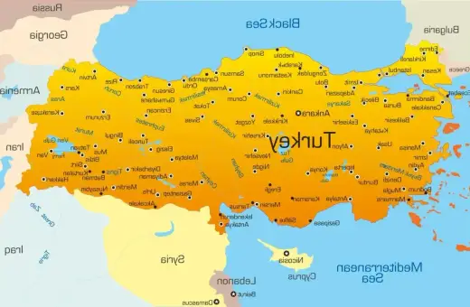 Mapa Turcji z zaznaczonymi miastami, w tym lotniskami.