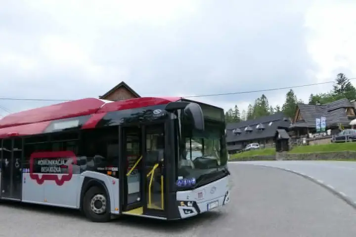 Autobus 120 do Szczyrku, "Komunikacja Beskidzka". Sprawdź rozkład jazdy i wyrusz w góry!