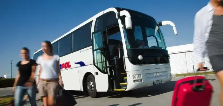 Szwagropol w Krakowie: Gdzie się zatrzymuje? Aktualne info!