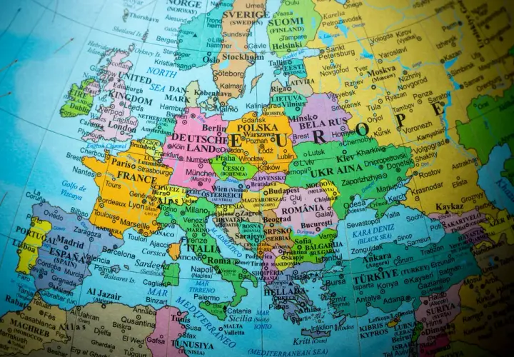 Ile alkoholu do Szwecji? Poznaj limity i uniknij kar Tullverket