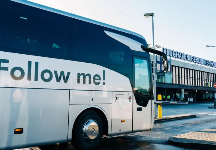 Polski Bus SXF? Gdzie wysiądziesz na lotnisku Berlin BER!