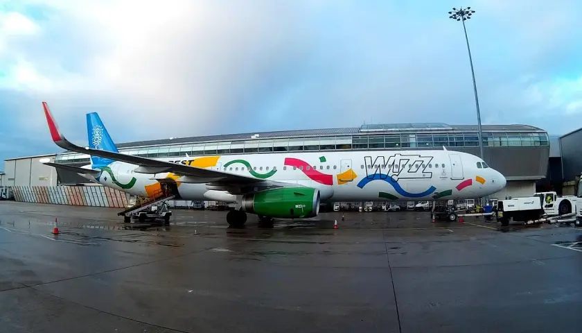 Ile alkoholu w Wizz Air? Bagaż, cło, Duty-Free wszystko jasne!