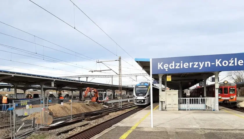 Pociąg z Krzyża: Gdzie się zatrzymuje? Sprawdź trasy i stacje!