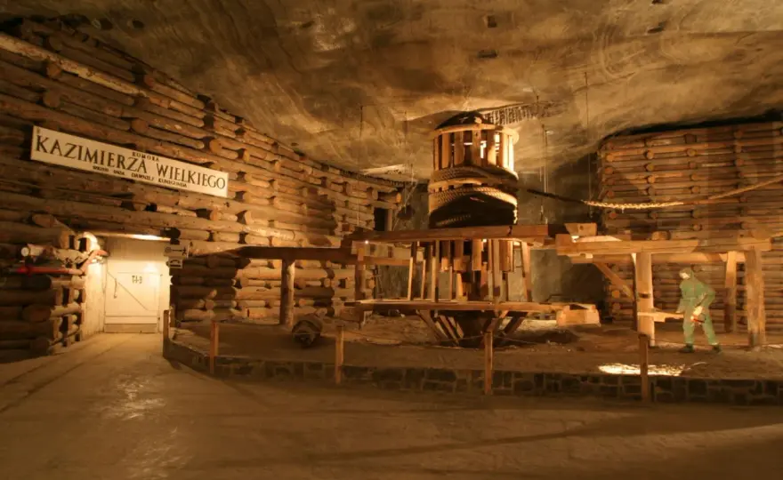 Bilety grupowe do Wieliczki 2026 - Jak uniknąć dodatkowych kosztów?