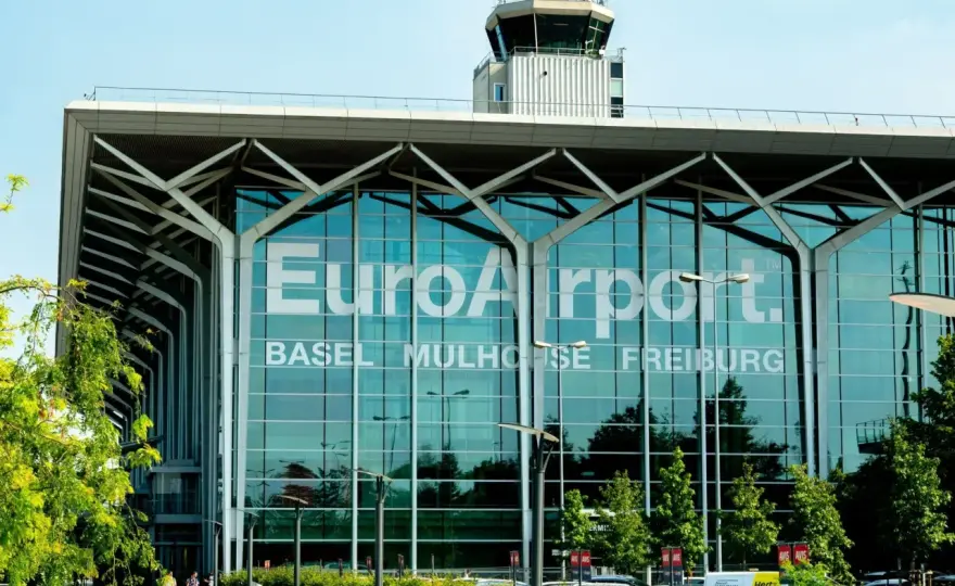 EuroAirport Bazylea - Jak uniknąć pomyłek i podróżować sprawnie?