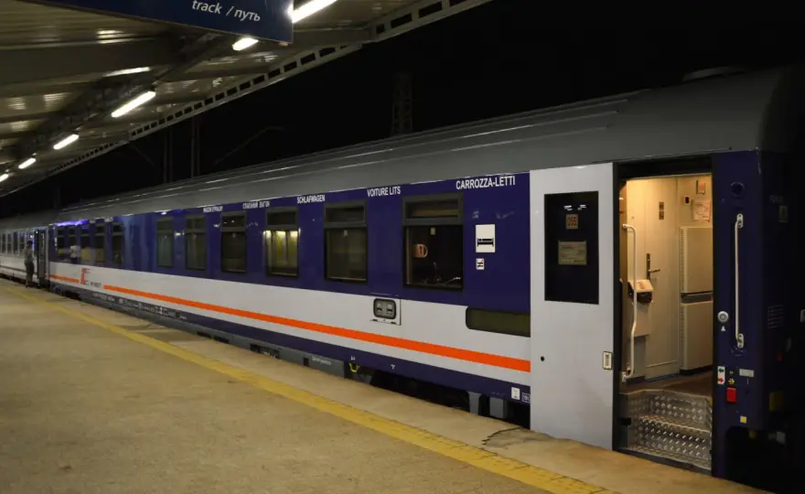 Nocny pociąg Kraków-Kołobrzeg - Jak zaplanować komfortową podróż?