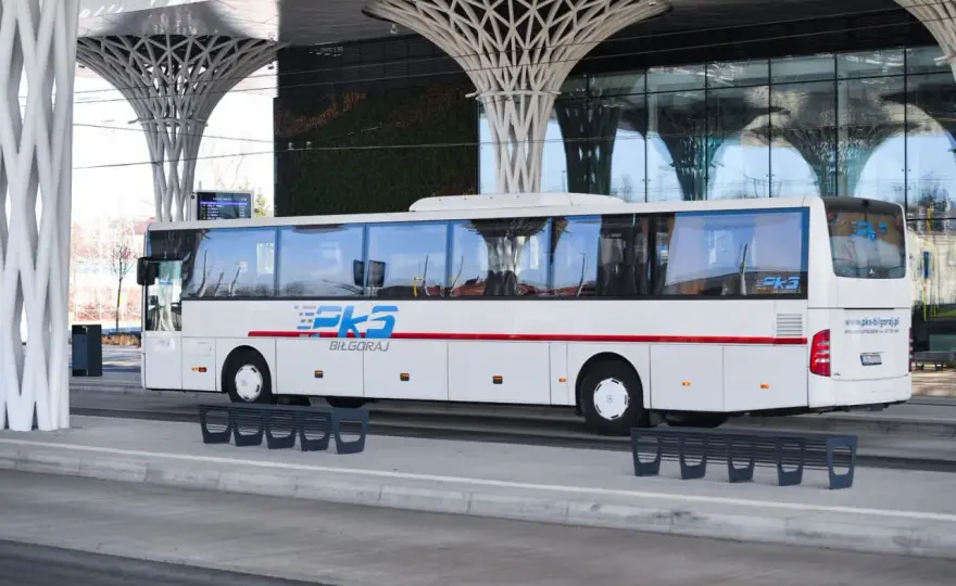 KSK Bus: Gdzie odjeżdża? Sprawdź dworce i stanowiska!