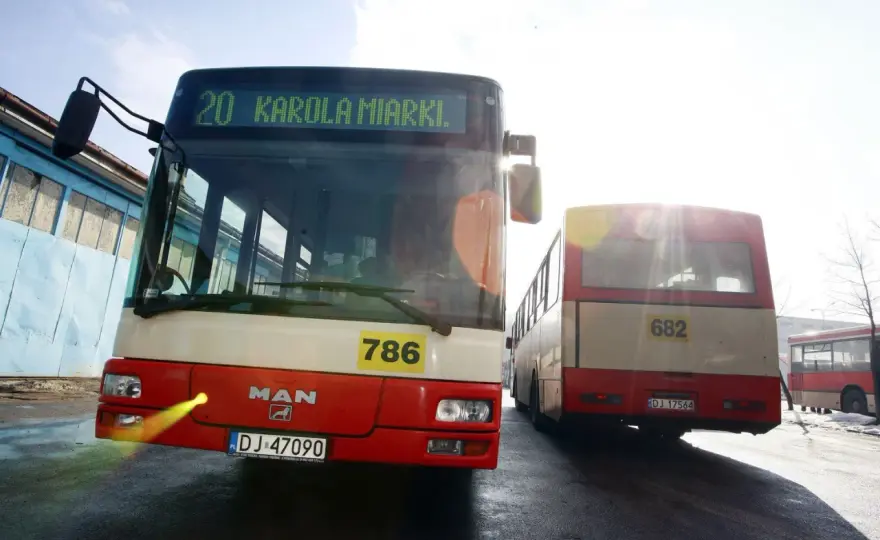 MZK Jelenia Góra - bilety, rozkład i praktyczne zasady