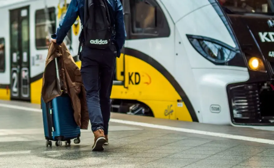 Warszawa-Gdynia - jak zacząć podróż bez stresu?
