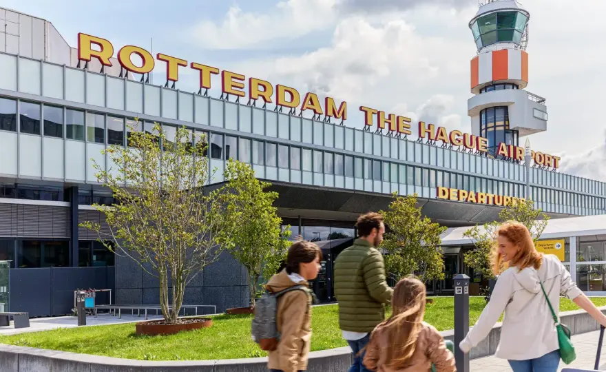 Lotniska Haga - Rotterdam czy Schiphol? Wybierz mądrze!