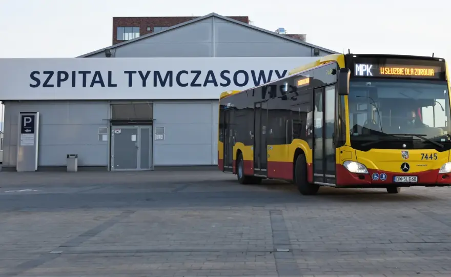 Dojazd do szpitala na Borowskiej we Wrocławiu - Jaką linię MPK wybrać?