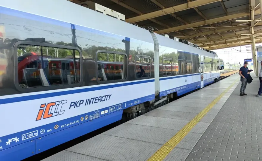 Najtańsze bilety PKP Intercity - Jak płacić nawet 45% mniej?