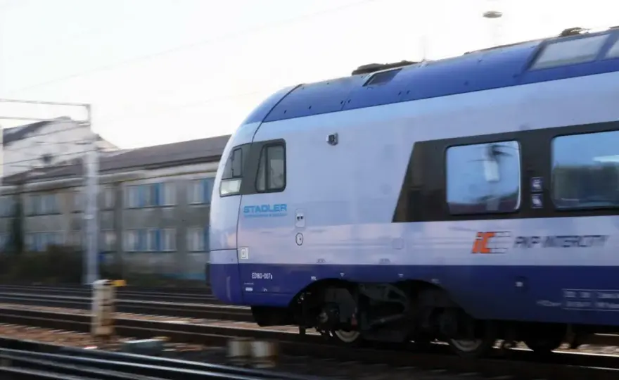 Zwrot biletu PKP Intercity - Jak odzyskać pieniądze i uniknąć błędów?