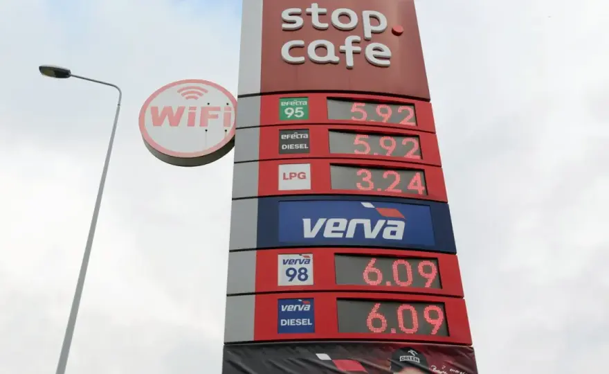 Ceny paliw w Szwecji - Ile kosztuje benzyna, diesel i przejazd?