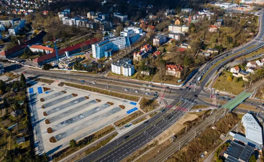 Dojazd z dworca do szpitala na Arkońskiej - Jak dojechać najszybciej?