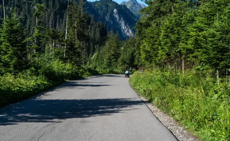 Dojazd nad Morskie Oko - Jak zaplanować parking i uniknąć błędów?