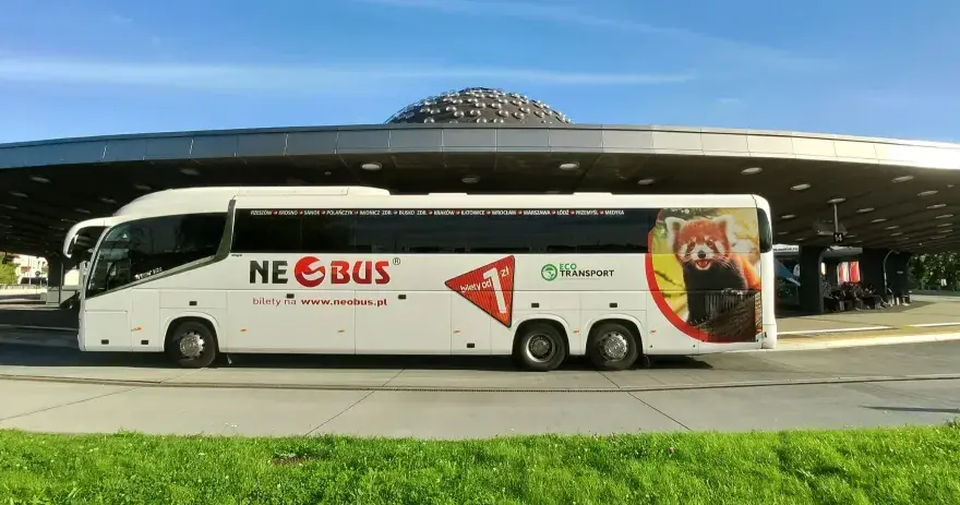 Bilety Neobus - Ile kosztują i jak trafić na promocję od 1 zł?