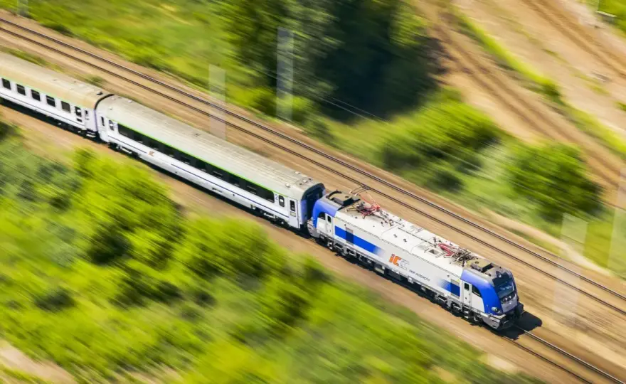 Aplikacja do zakupu biletów PKP - Która jest najlepsza w 2026 roku?