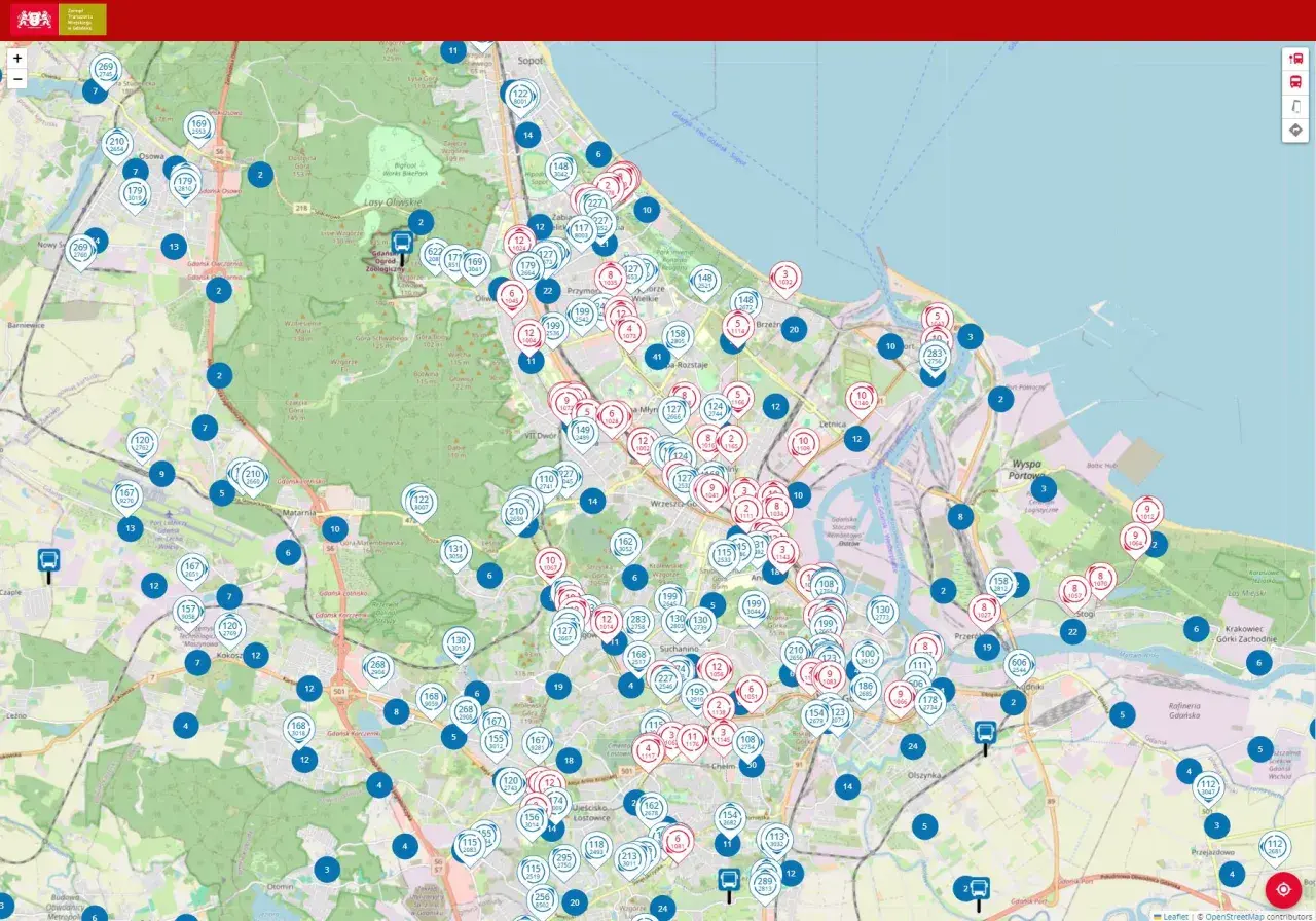Mapa pokazuje sieć **Gdańsk public transport** z zaznaczonymi przystankami i trasami.