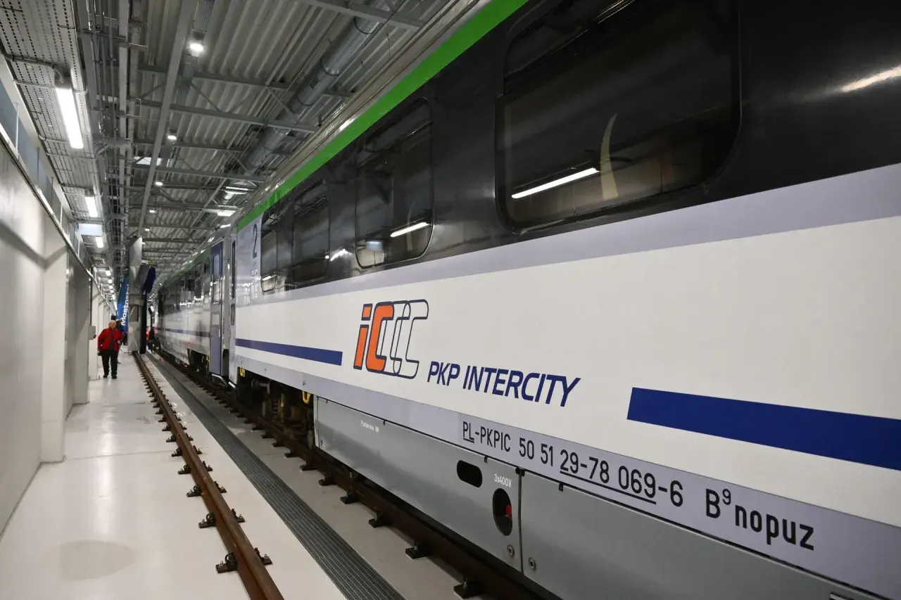 PKP Intercity w Białymstoku, planujesz podróż do Warszawy? Sprawdź cenę biletu na ten nowoczesny pociąg.