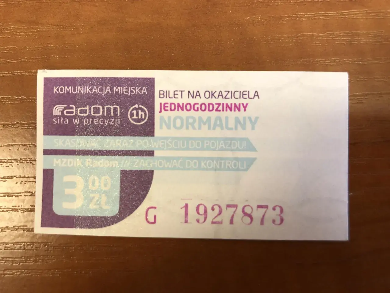 Bilet MZDIK Radom na okaziciela, jednodzinny, normalny, kosztuje 3 zł. Sprawdź cennik biletów.
