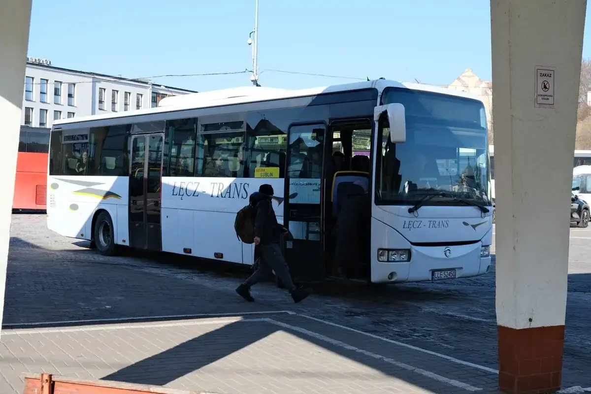Dworzec PKS Lublin stanowisko 23 Łęcz Trans
