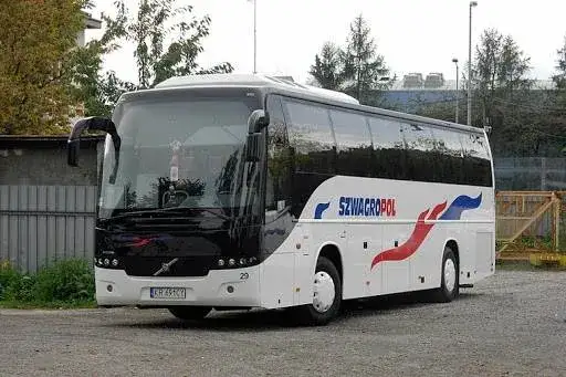Autobus Szwagropol na trasie Nowy Sącz Kraków