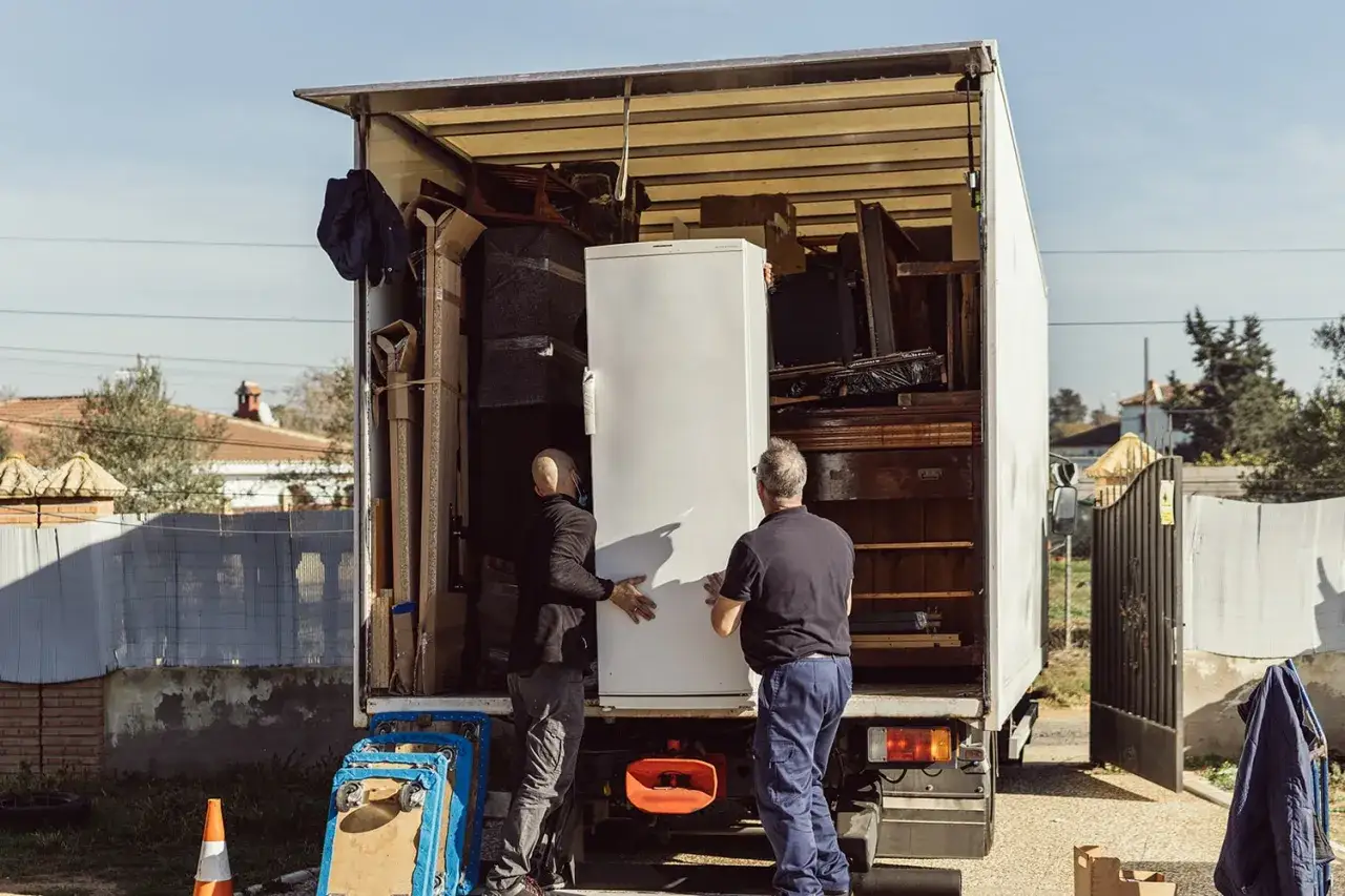 przygotowanie lod&oacute;wki do transportu