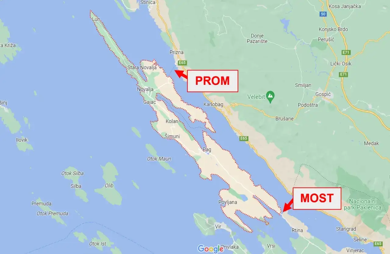 Mapa Chorwacji z zaznaczonymi wyspami Pag i okolicami. Prom i most łączą wyspę z lądem.