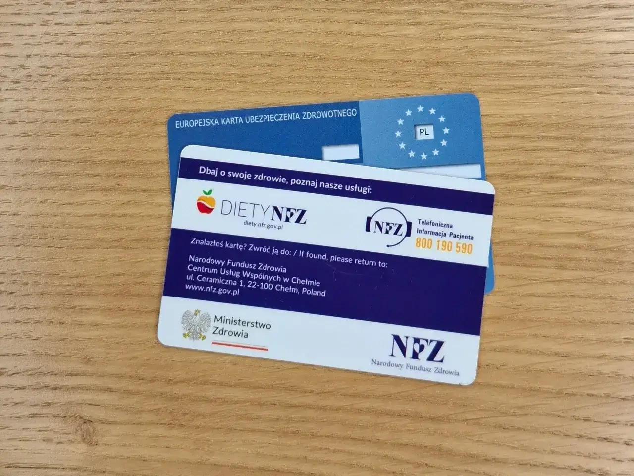 Europejska karta ubezpieczenia zdrowotnego i karta DIETYNFZ. Przygotowane na wyjazd do Norwegii.