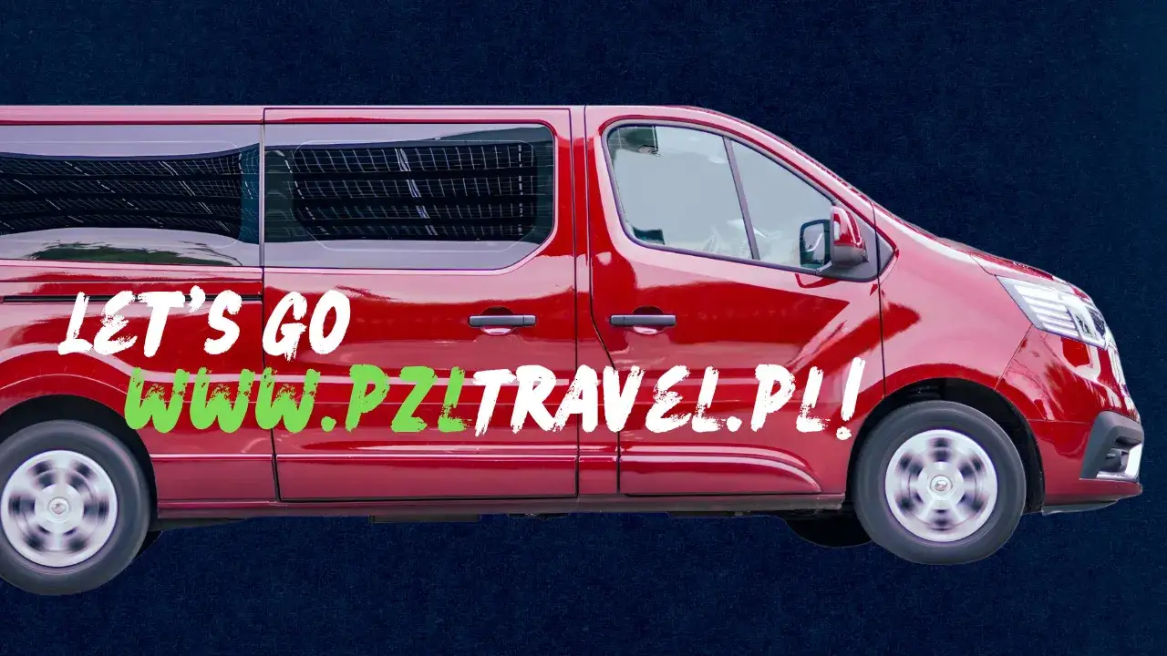 Czerwony bus z napisem 